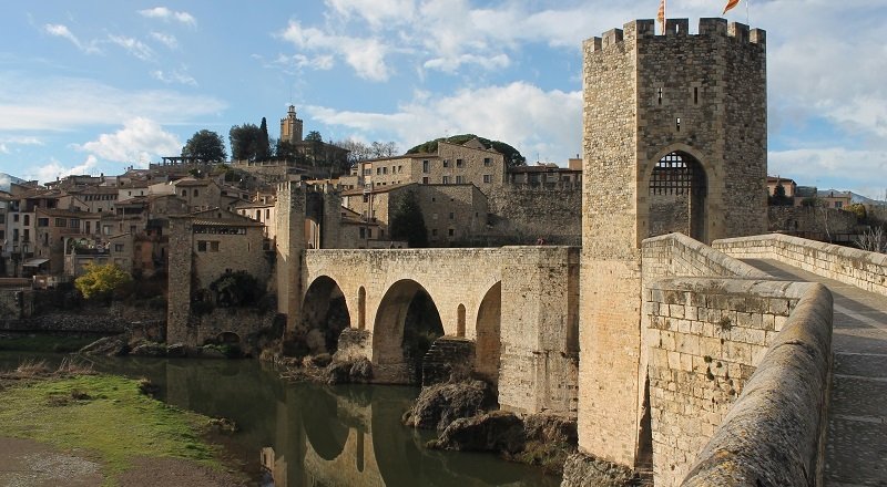 que-ver-en-besalu