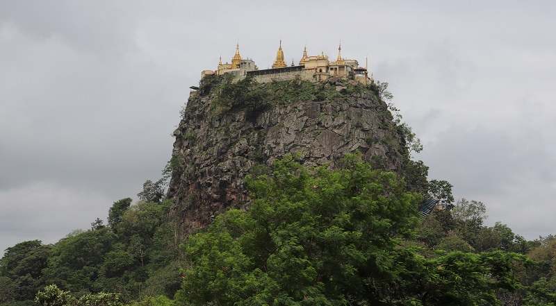 Monte Popa desde Bagan