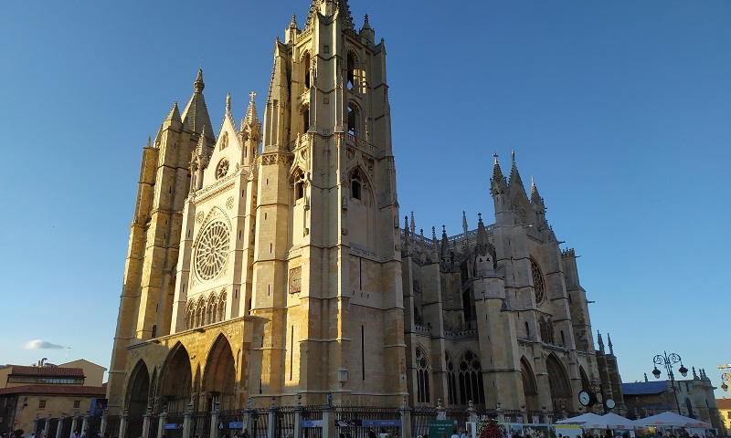 CATEDRAL DE LEÓN Visitar la Catedral de León